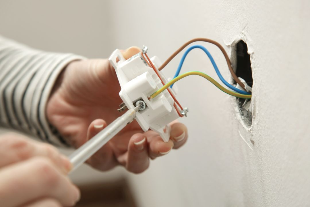 Residential Maintenance Electrician